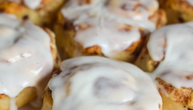 air fryer cinnamon rolls