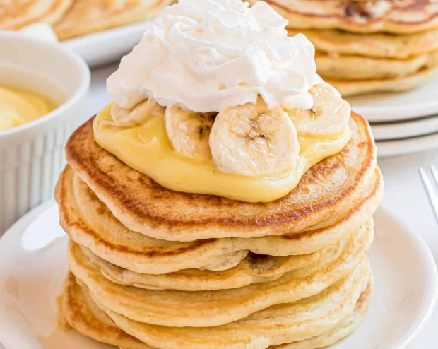 how to put banana on pancakes