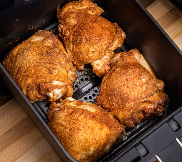 air fryer chicken thighs crispy skin