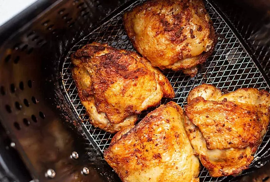 juicy air fryer chicken thighs