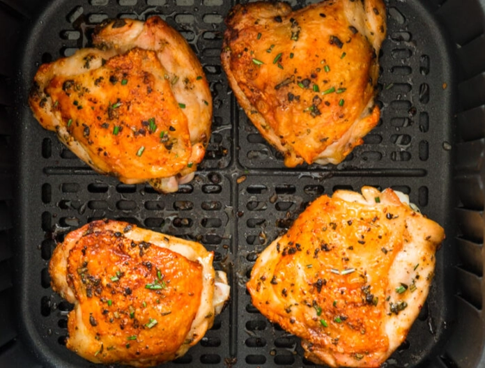 how to cook bone-in chicken thighs in air fryer