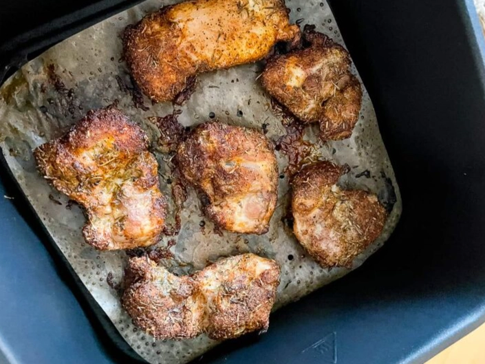 boneless skinless chicken thighs air fryer