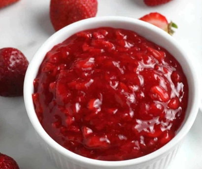 how to make strawberry sauce