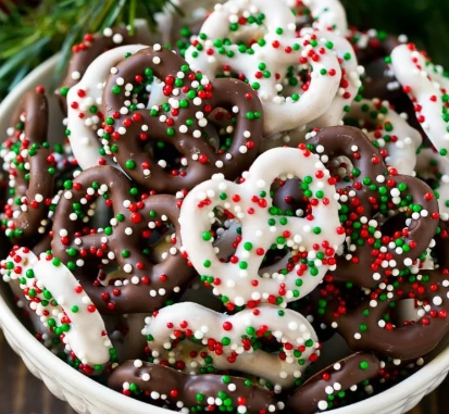 easy chocolate pretzels