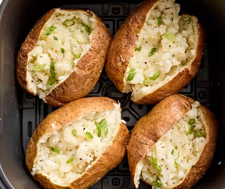 cook two potatoes air fryer
