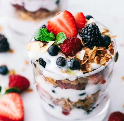 healthy breakfast parfait