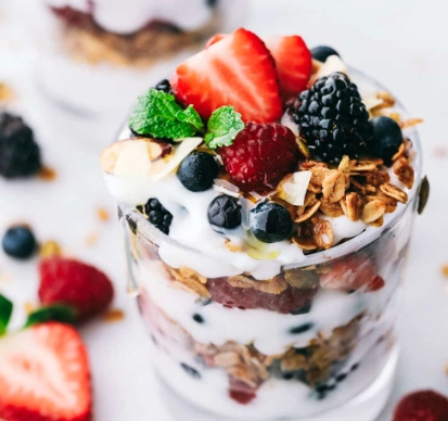 healthy breakfast parfait