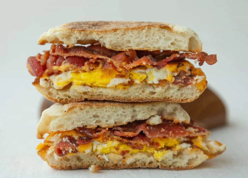how to make a breakfast sandwich how to make a breakfast sandwich