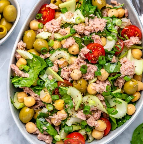 healthy tuna salad lunch