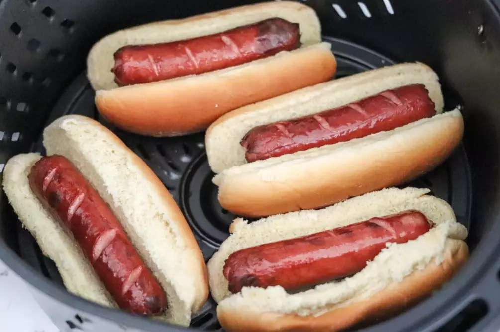 how long to cook hot dogs in air fryer how long to cook hot dogs in air fryer