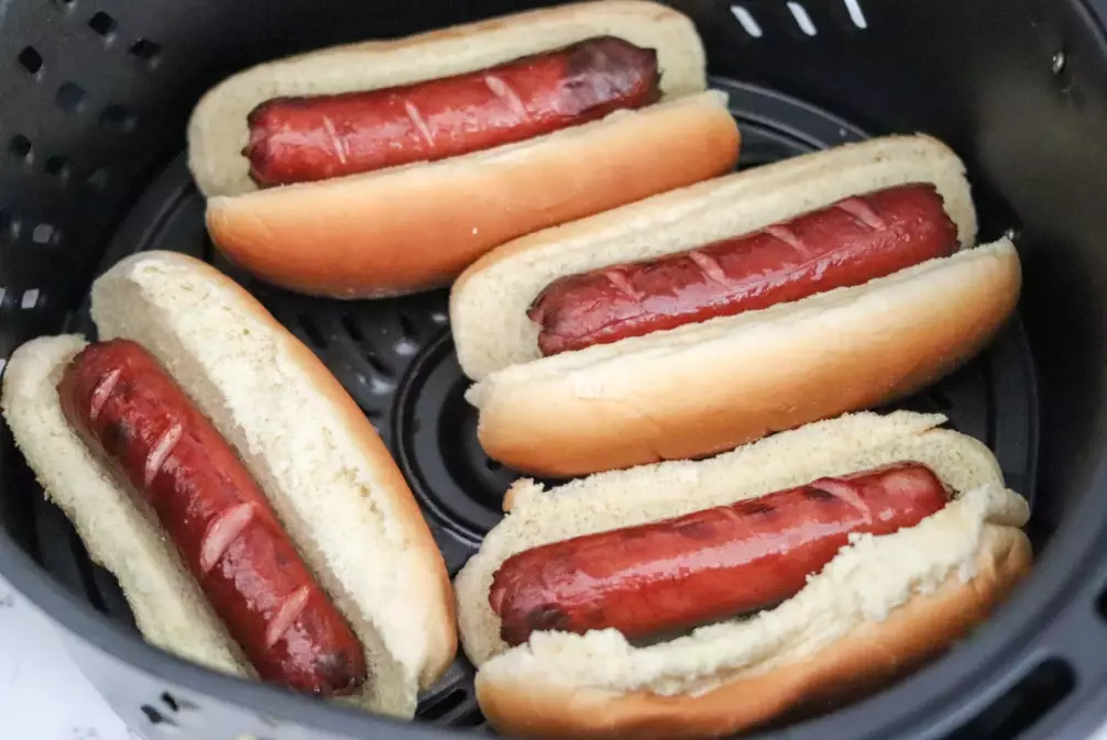 how long to cook hot dogs in air fryer how long to cook hot dogs in air fryer