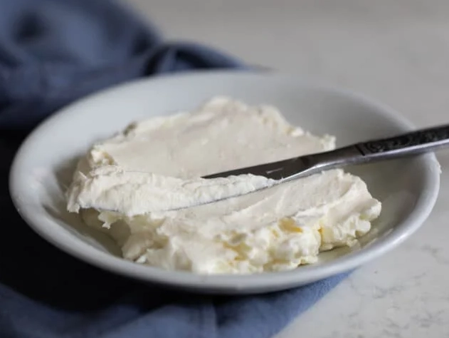 how to make whipped cream cheese